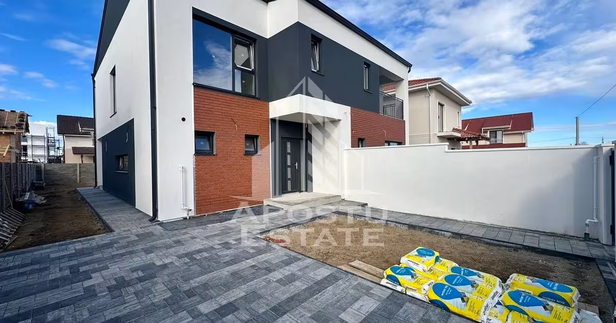 Duplex de vânzare cu 4 camere în Moșnița Nouă