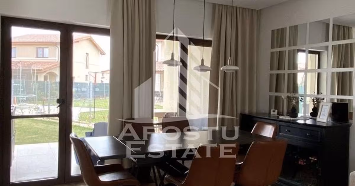 Duplex de vânzare cu 4 camere în Săcălaz