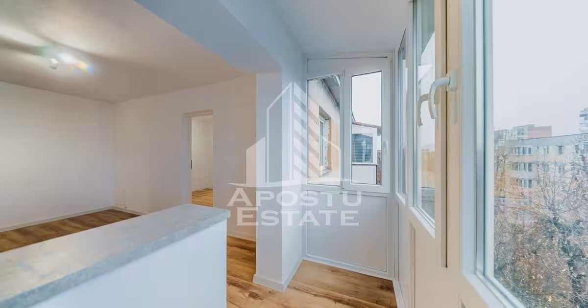 Apartament de vânzare cu 2 camere în zona Aurel Vlaicu, Arad