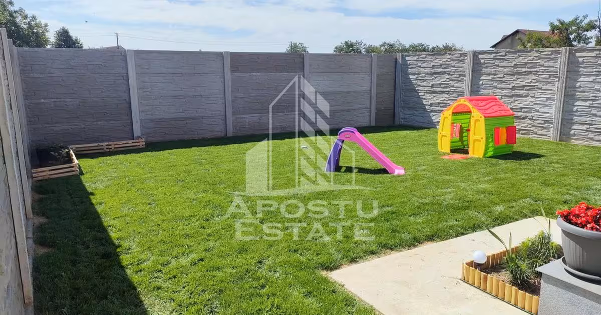 Duplex de vânzare cu 3 camere în Bucovăț (Remetea Mare)