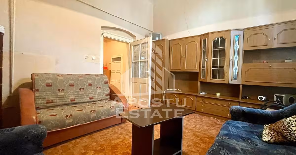 Apartament de vânzare cu 2 camere, mobilat în zona Drăgășani, Arad