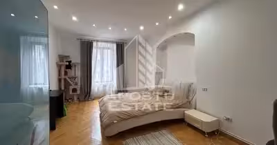 Apartament P-ța Unirii