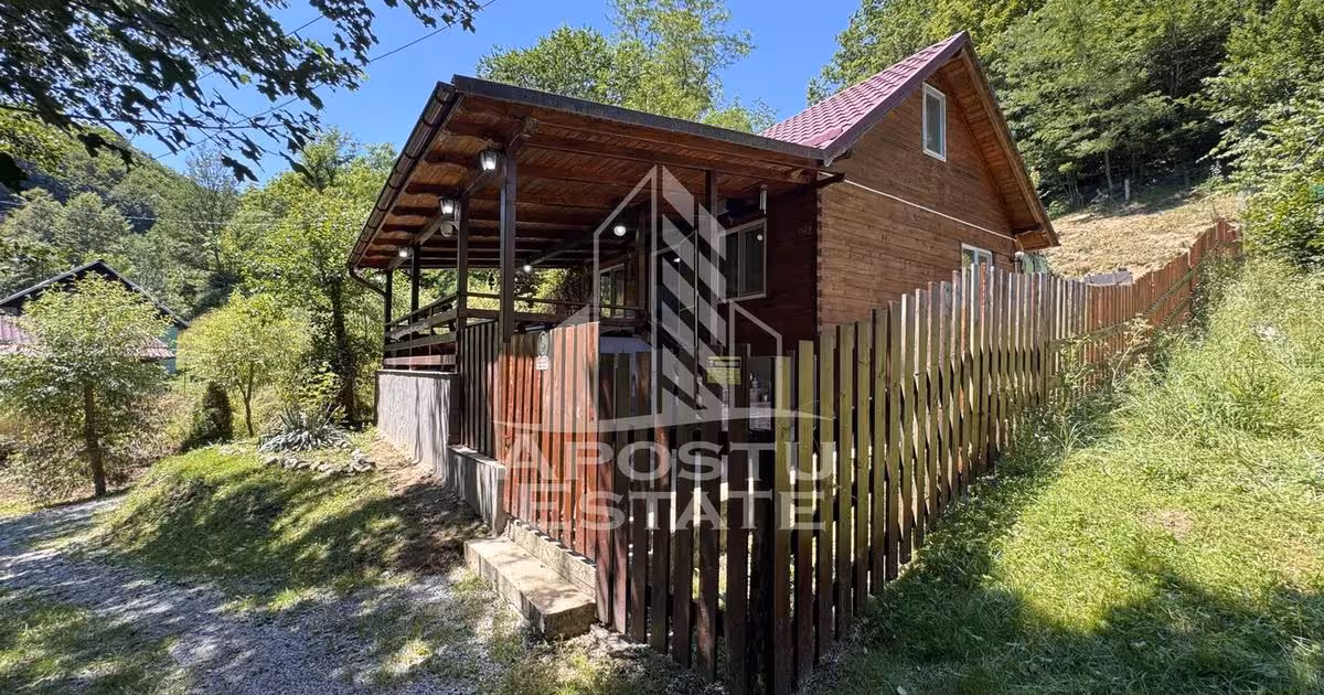 Casă individuală de vânzare cu 5 camere în Dumbrava de Jos