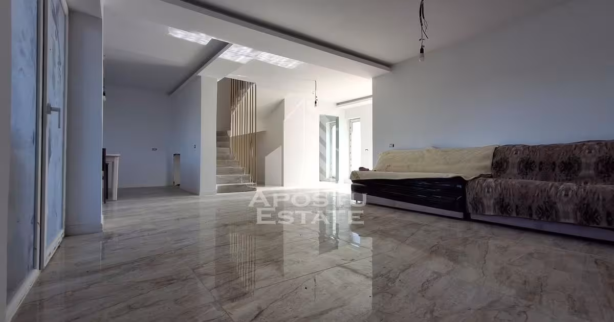 Casă individuală de vânzare cu 4 camere în Livada