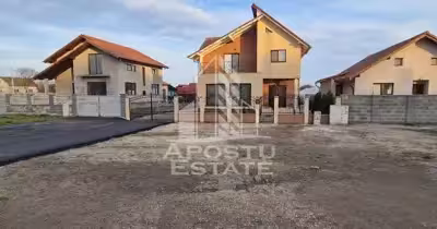 Casă Pesac