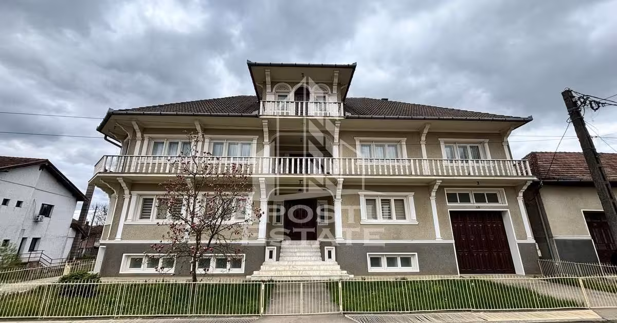 Casă individuală de vânzare cu 12 camere în Clocotici