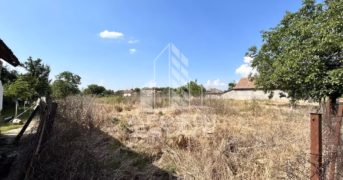 Teren Construcții intravilan de vânzare de 2766 mp, în Diniaș