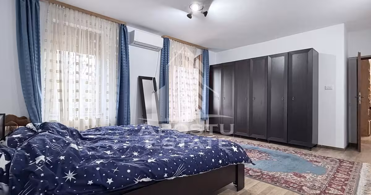 Casă individuală de vânzare cu 5 camere, mobilată în Sânandrei