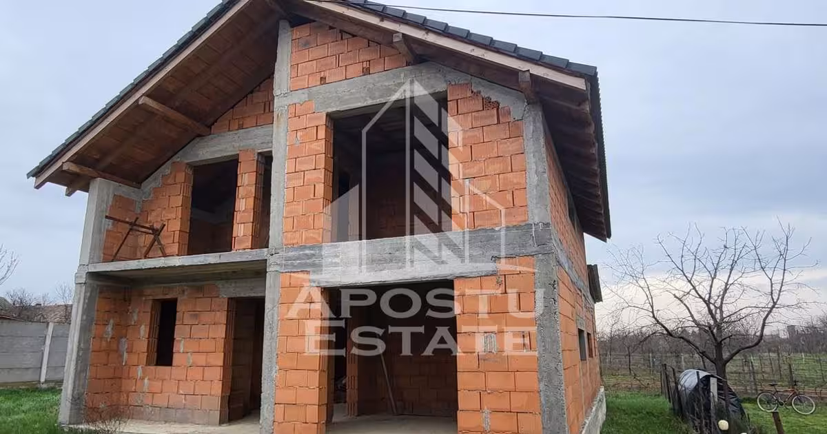 Casă individuală de vânzare cu 5 camere în Peciu Nou