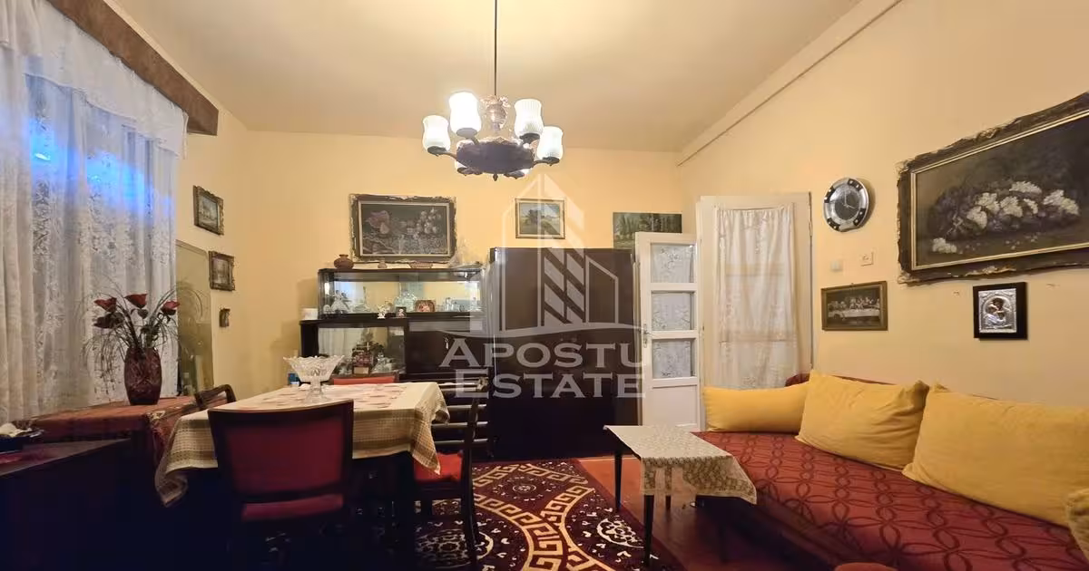 Casă individuală de vânzare cu 3 camere, mobilată în zona Pârneava, Arad