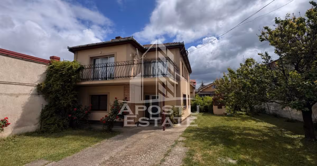 Casă individuală de vânzare cu 8 camere, mobilată în zona Fratelia, Timișoara