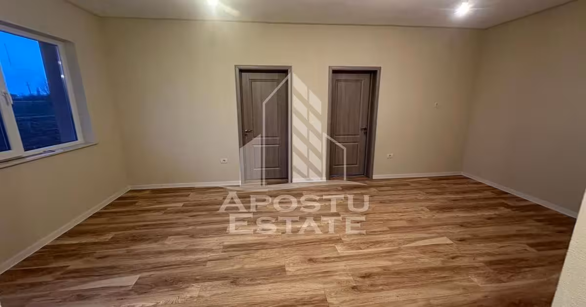 Casă individuală de vânzare cu 4 camere în Ghiroda