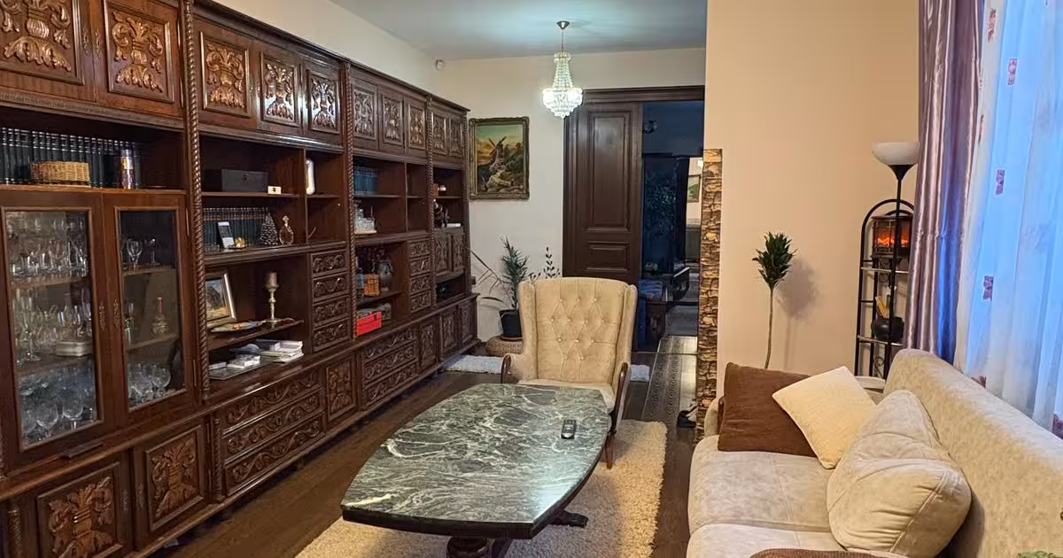Casă individuală de vânzare cu 11 camere în zona Moșilor, Sector 2