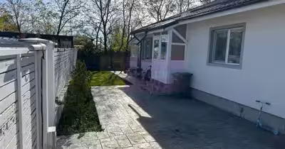 Casă Săbăreni