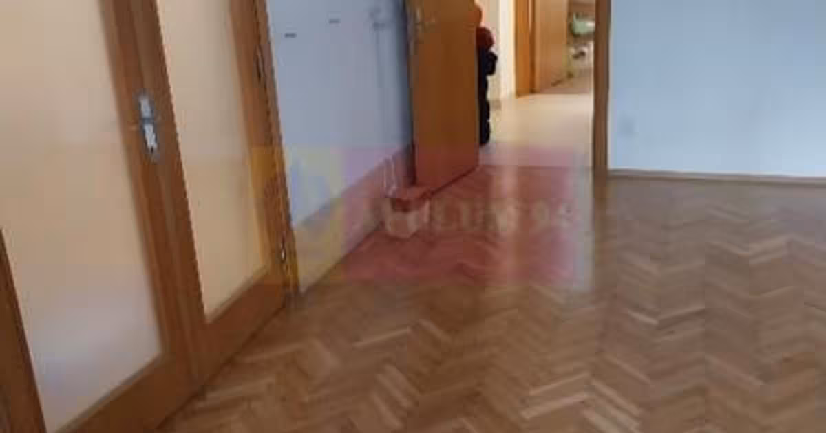 Apartament de vânzare cu 4 camere în zona P-ța Muncii, Sector 2