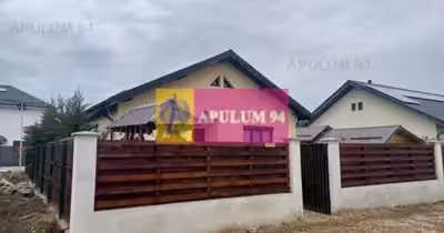 Casă Săbăreni