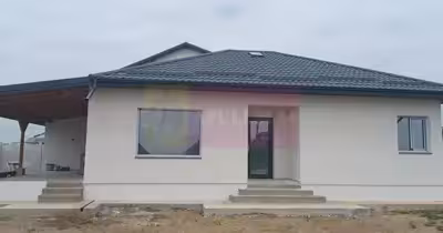 Casă Săbăreni