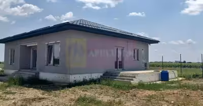 Casă Săbăreni