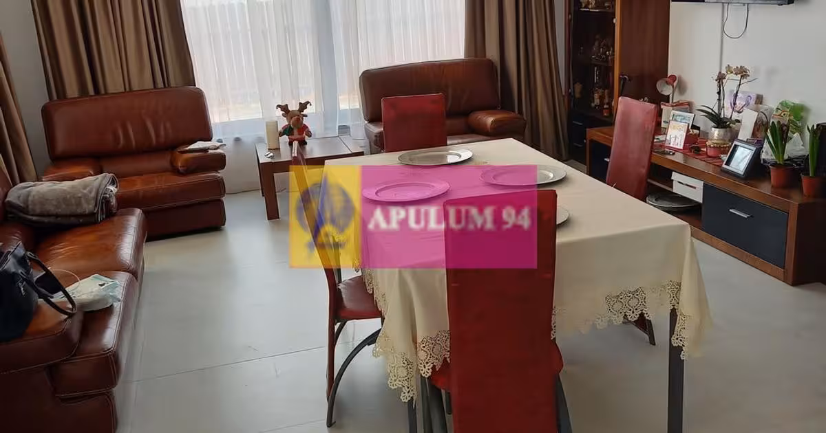 Casă individuală de vânzare cu 5 camere în Dobroești