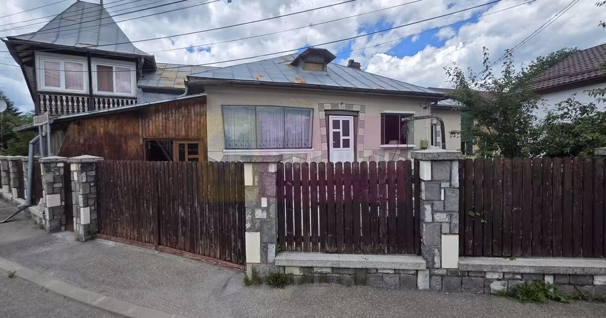 Casă individuală de vânzare cu 5 camere în Breaza