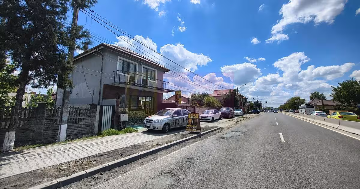 Spațiu comercial de vânzare de 250 mp, în 1 Decembrie