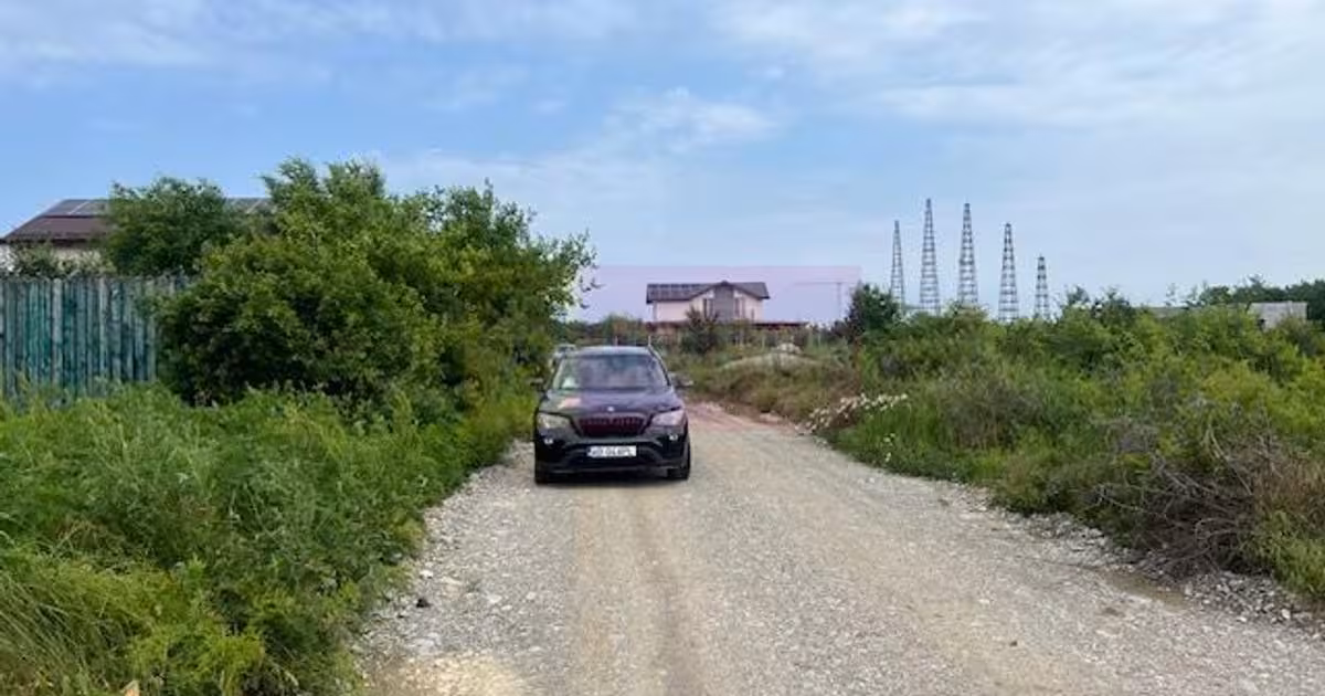Teren agricol intravilan de vânzare de 5444 mp, în Săftica