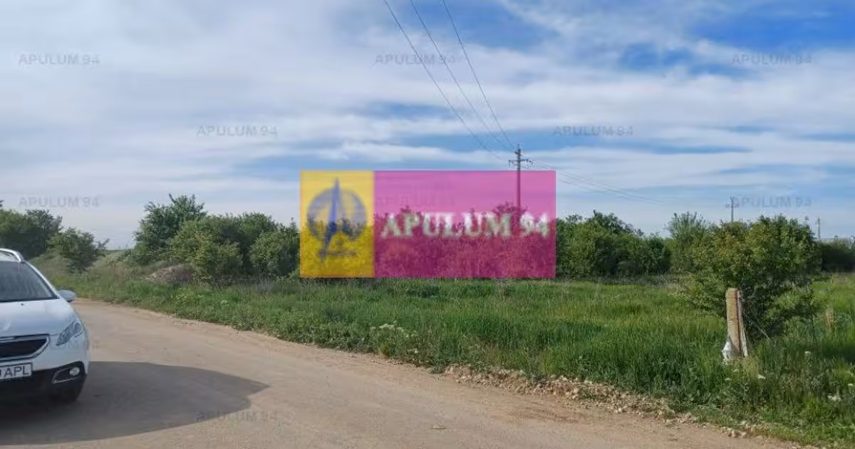 Teren Construcții intravilan de vânzare de 1400 mp, în Joița