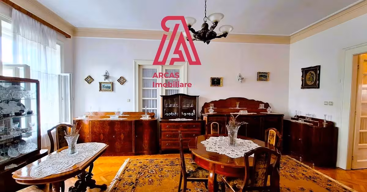 Casă individuală de vânzare cu 5 camere în zona Sub Arini, Sibiu