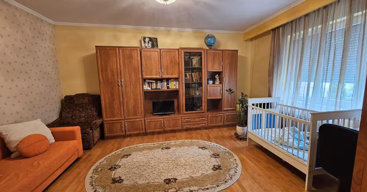 Casă individuală de vânzare cu 5 camere, mobilată în zona Lazaret, Sibiu