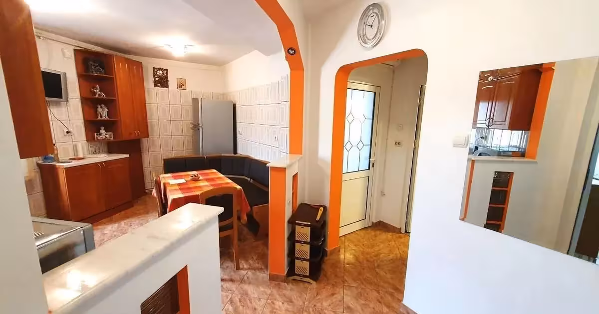 Apartament de vânzare cu 2 camere în zona Astra, Brașov