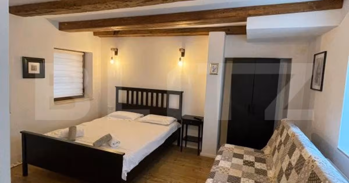 Apartament de vânzare cu 4 camere, mobilat în zona Centrul Istoric, Brașov