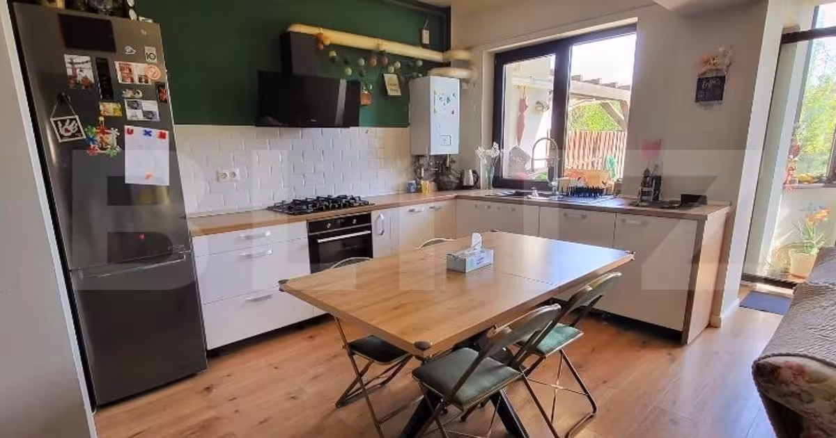 Apartament de vânzare cu 3 camere, mobilat în zona Stupini, Brașov