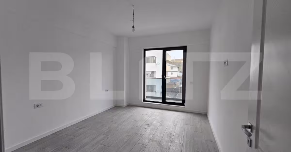 Apartament de vânzare cu 3 camere în zona Vișani, Iași
