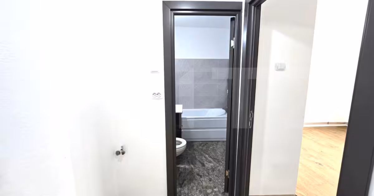 Apartament de vânzare cu 3 camere în zona Dacia, Iași
