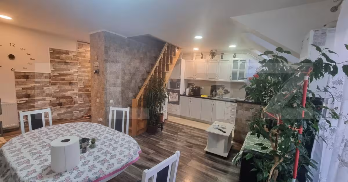 Apartament de vânzare cu 5 camere, mobilat în Baciu