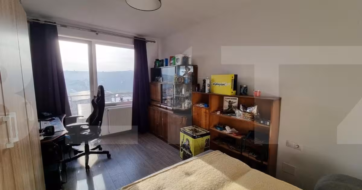 Apartament de vânzare cu 4 camere, mobilat în Baciu