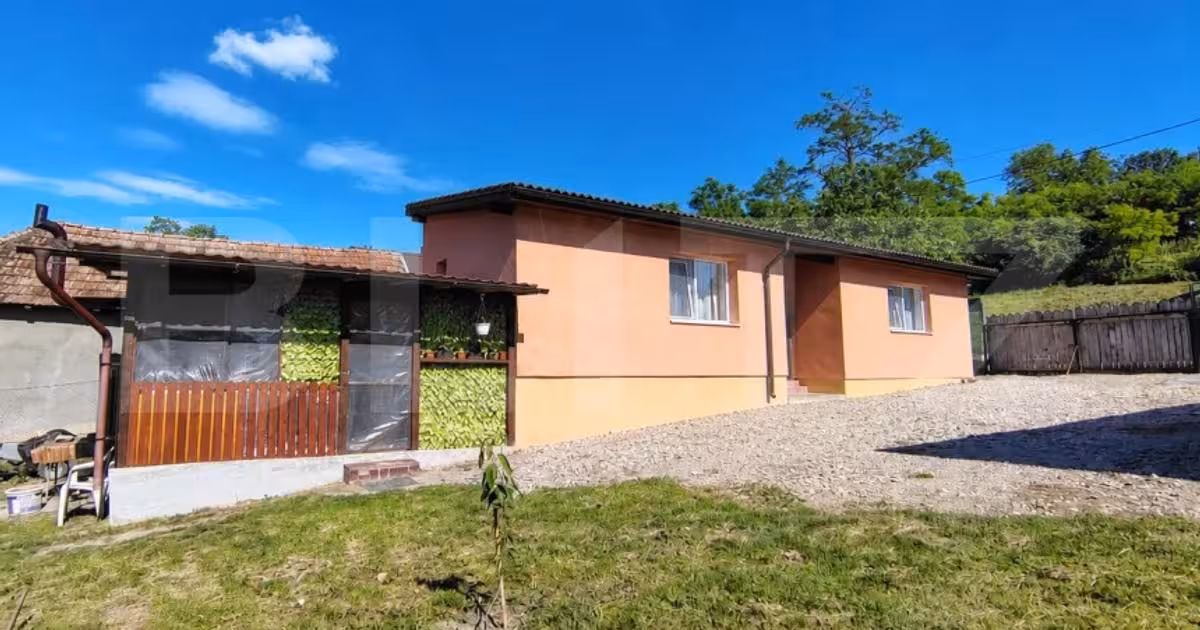 Casă individuală de vânzare cu 1 camere, mobilată în Gădălin