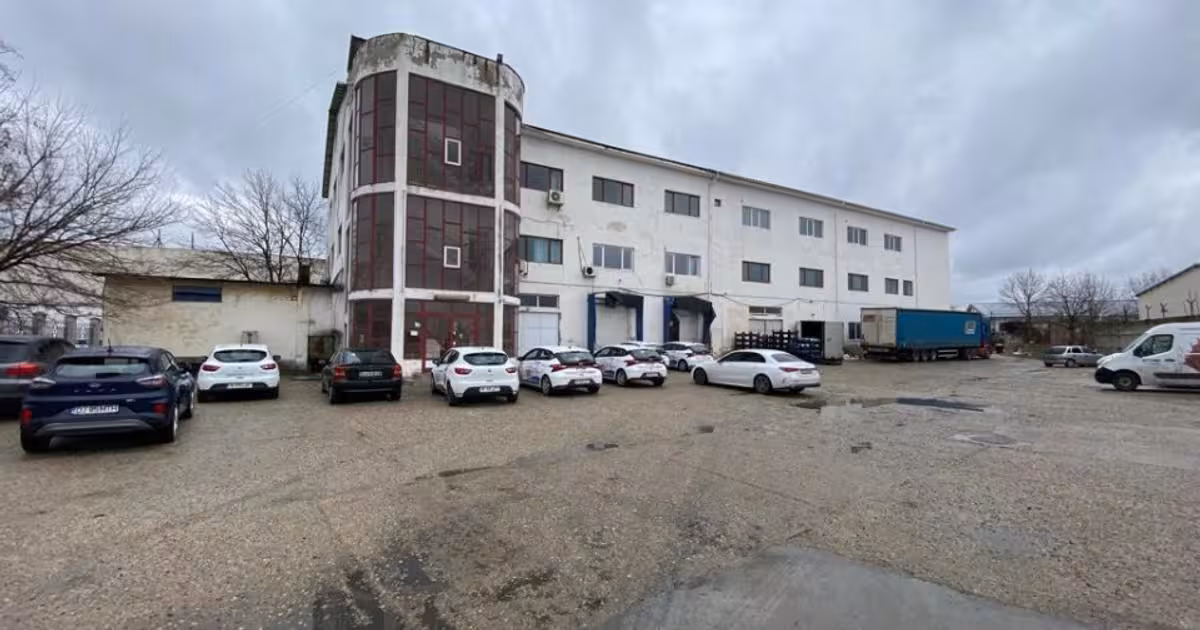Spațiu comercial · 3225 m², 1 Mai, Craiova