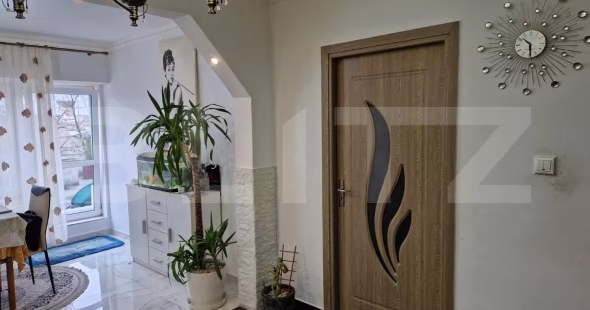 Apartament de vânzare cu 3 camere, mobilat în Turda