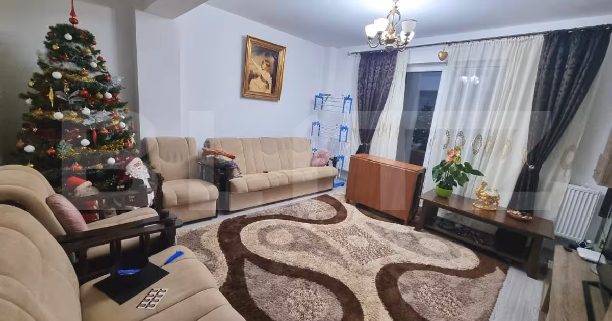 Apartament de vânzare cu 3 camere, mobilat în Horpaz