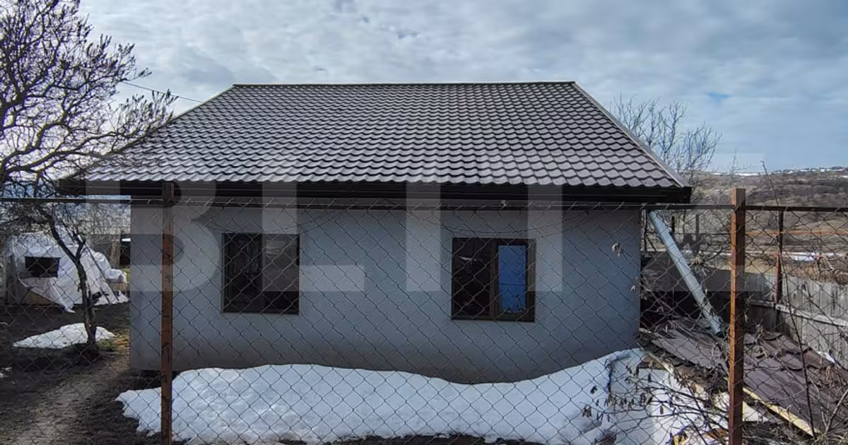Casă individuală de vânzare cu 4 camere în Mărtinești