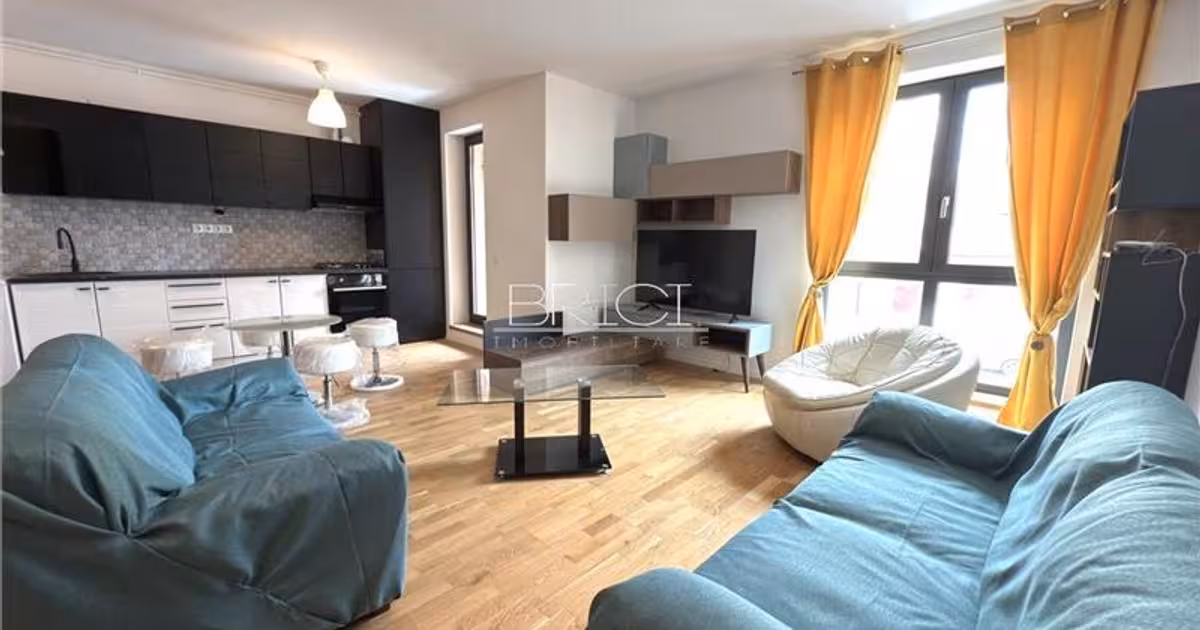 Apartament de vânzare cu 2 camere în zona Central, Brașov
