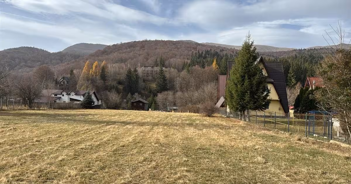 Teren Construcții intravilan de vânzare de 1000 mp, în Cheia