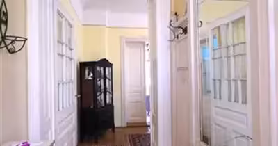Casă Velența