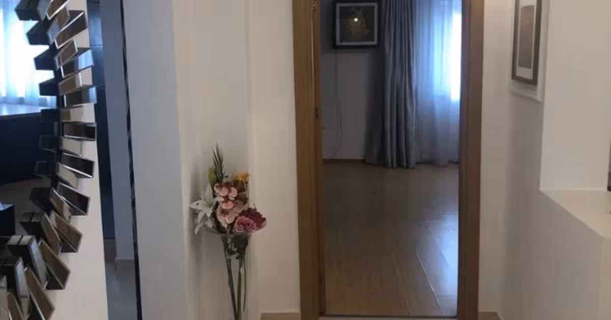 Apartament de vânzare cu 3 camere, mobilat în zona 13 Septembrie, Sector 5