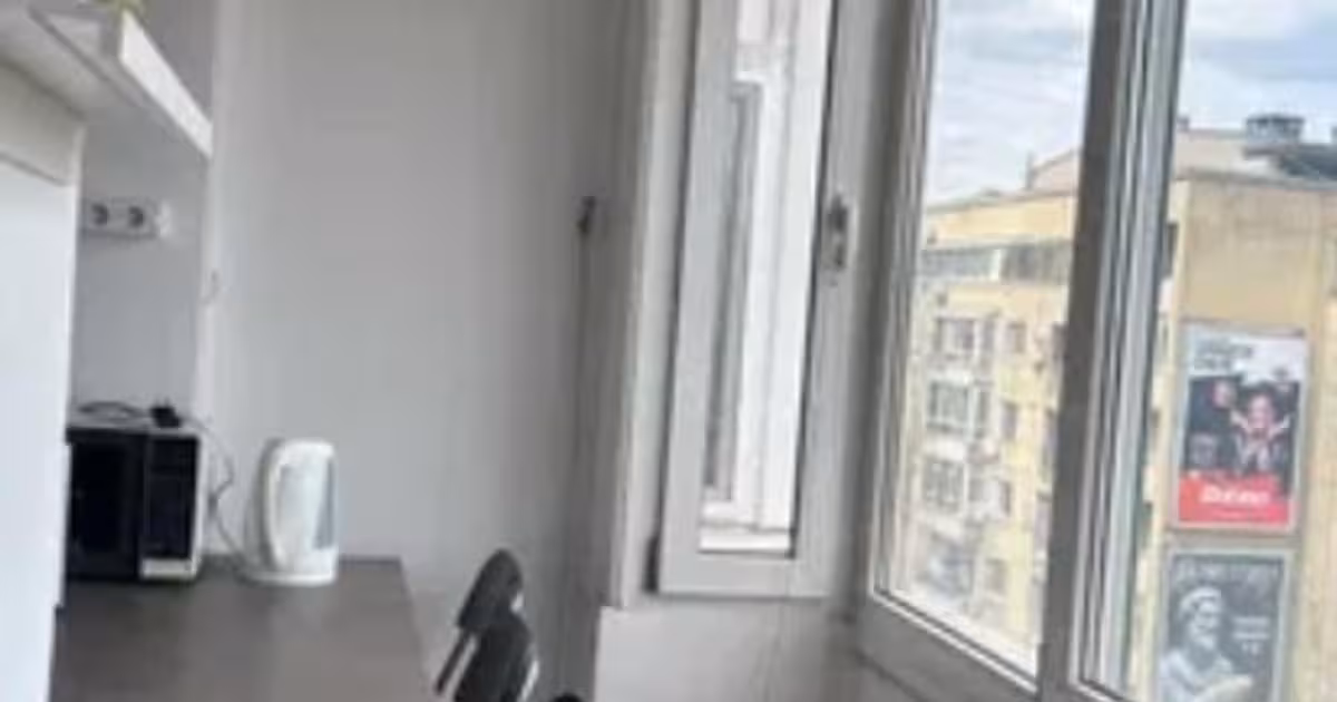 Apartament de vânzare cu 2 camere, mobilat în zona P-ța Romană, Ultracentral