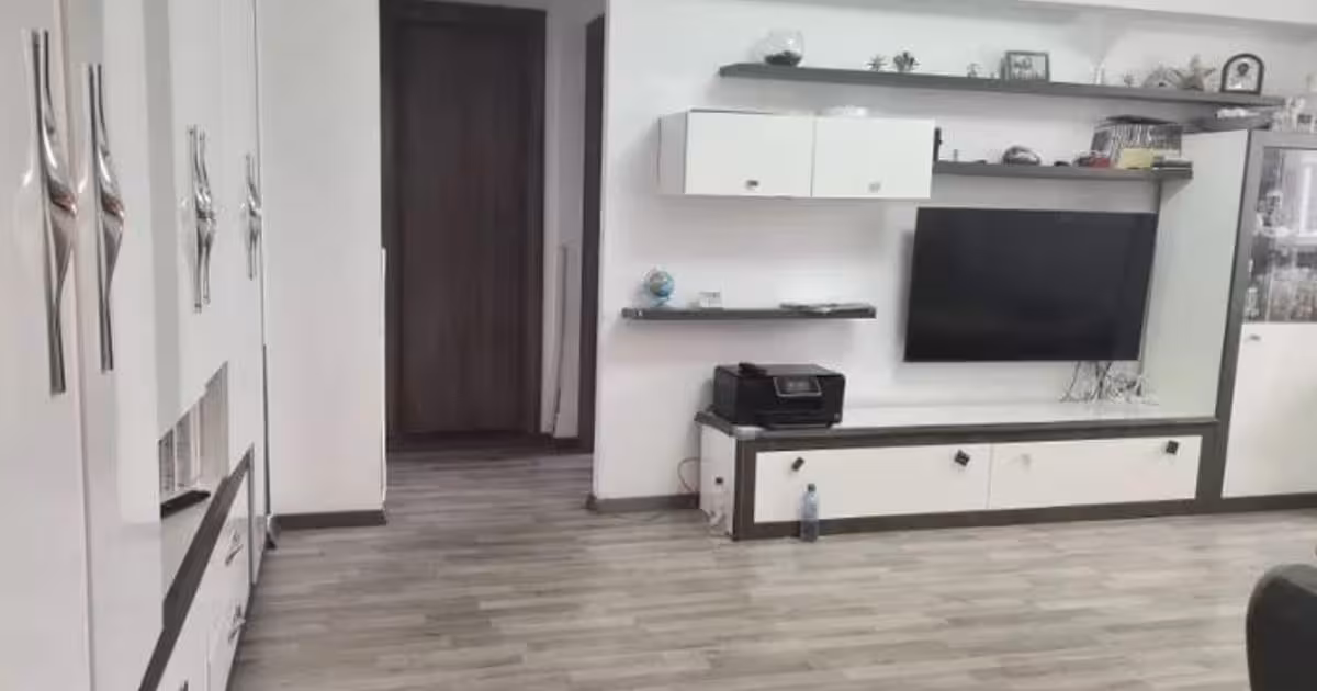 Apartament de vânzare cu 2 camere, mobilat în zona Basarabia, Sector 3