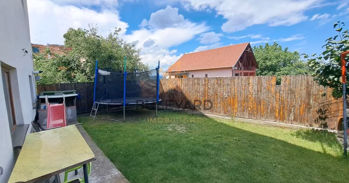 Casă individuală de vânzare cu 10 camere, mobilată în zona Central, Cluj-Napoca