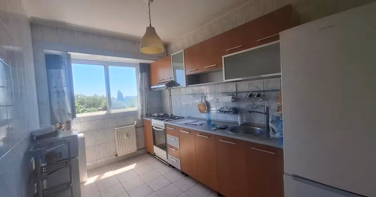 Apartament de vânzare cu 3 camere în zona Rahova, Sector 5