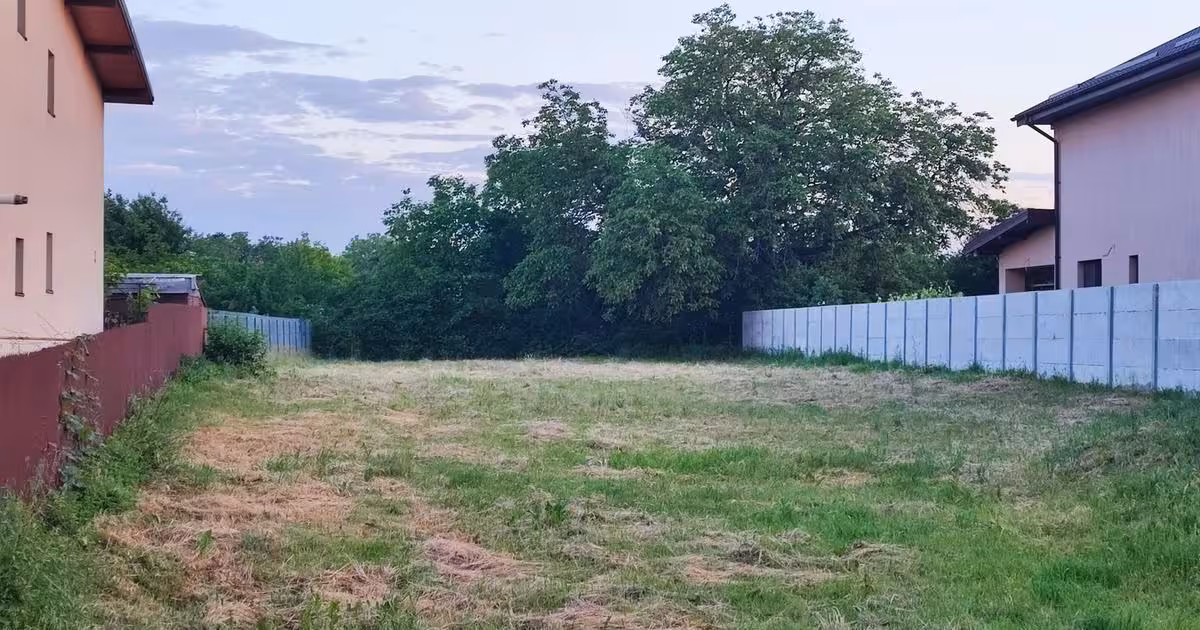 Teren Construcții intravilan de vânzare de 1154 mp, în Cornetu